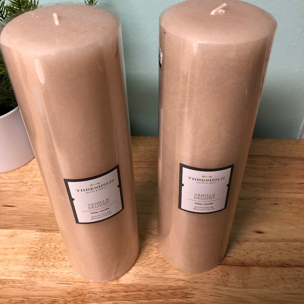 Vanilla Scented Pillar Candle (NWT)
